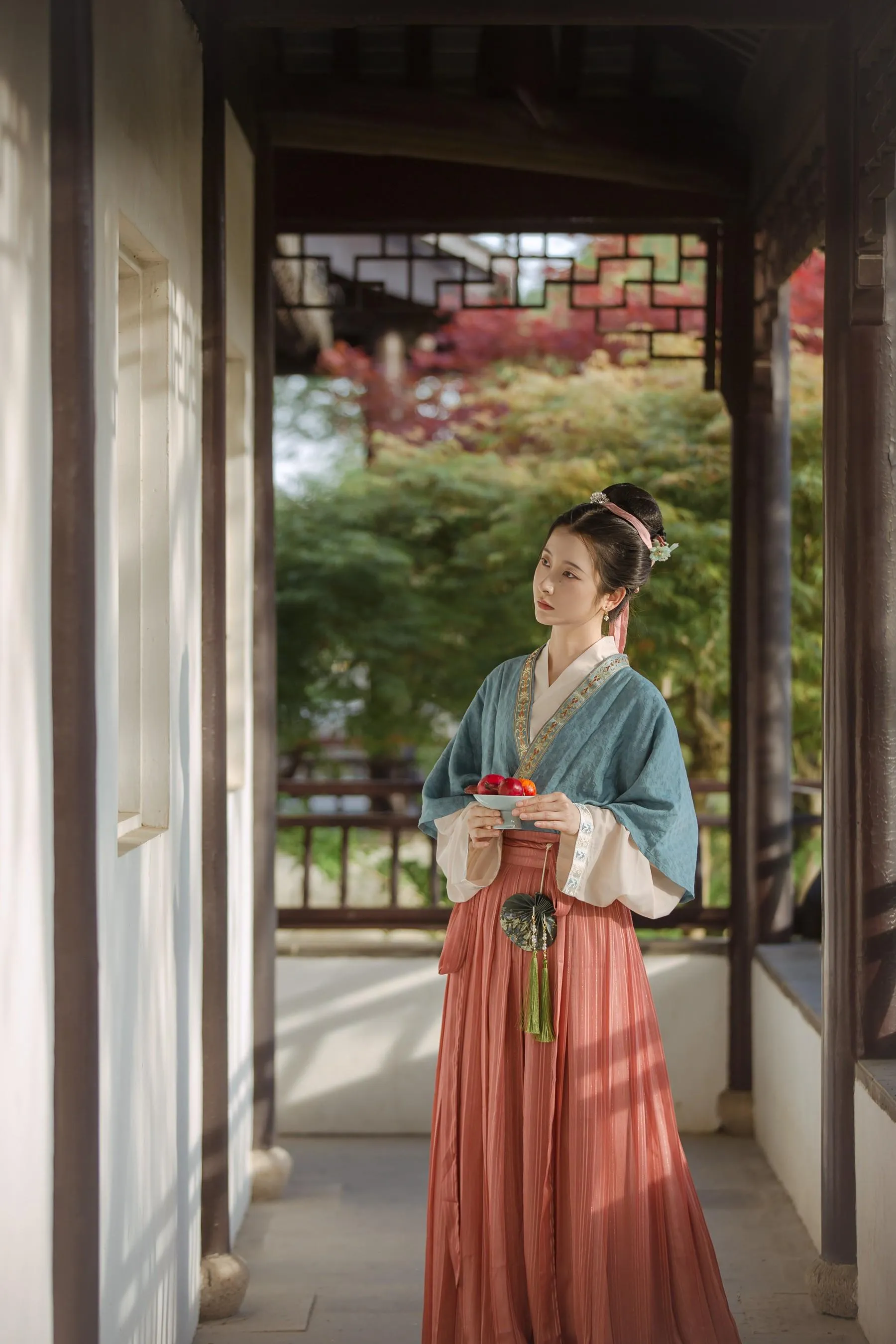 [艺图语] 2022.06.29 拾尽千苍色，携来两袖风 五月的三花猫 [27P]插图5